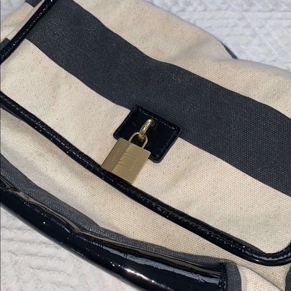 Purse - Picture 2 of 5